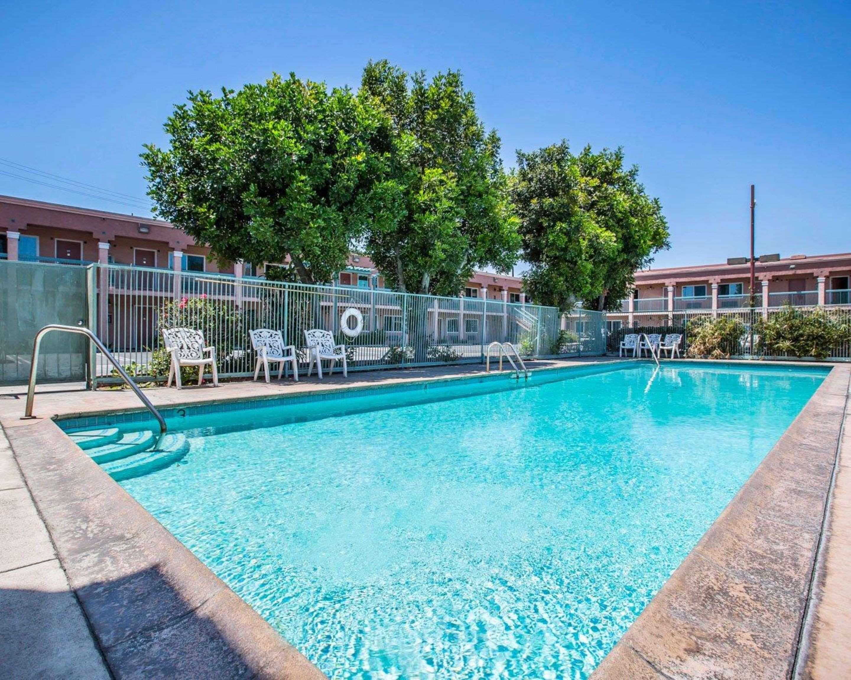 Rodeway Inn South Gate - Los Angeles South Exterior foto